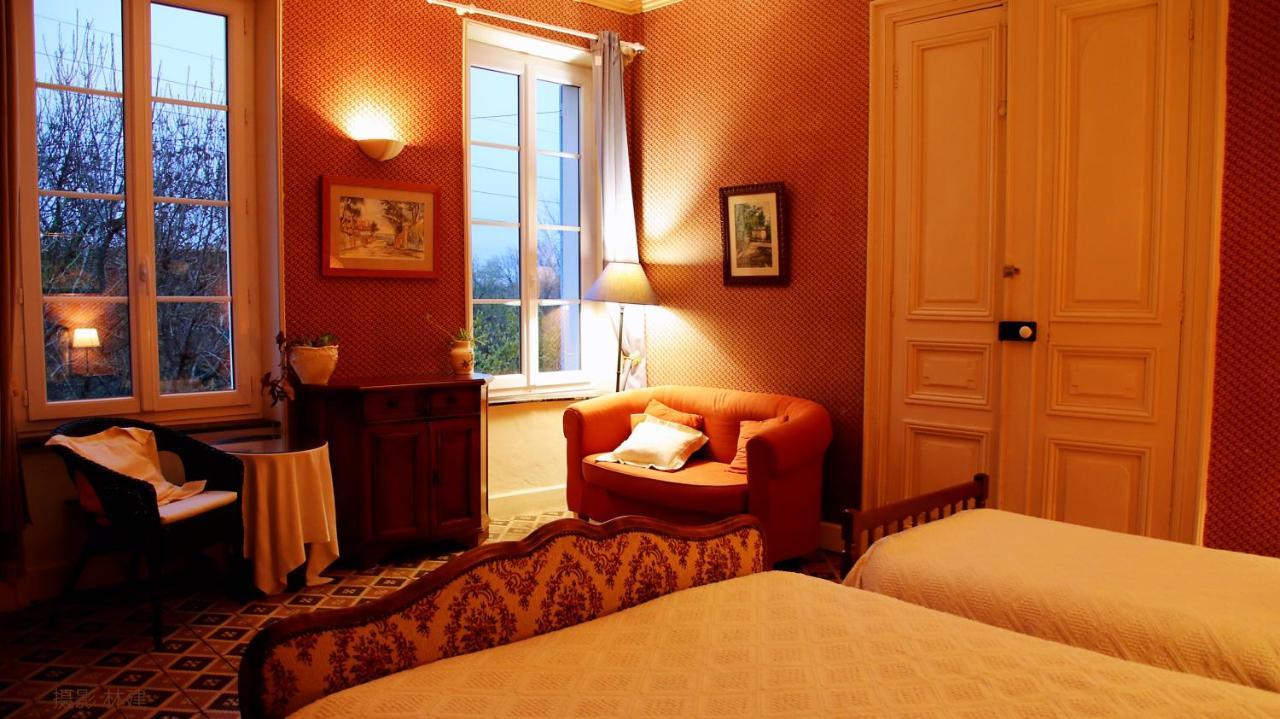 Les Volets Bleus Bed & Breakfast Salleles-d'Aude Exterior photo